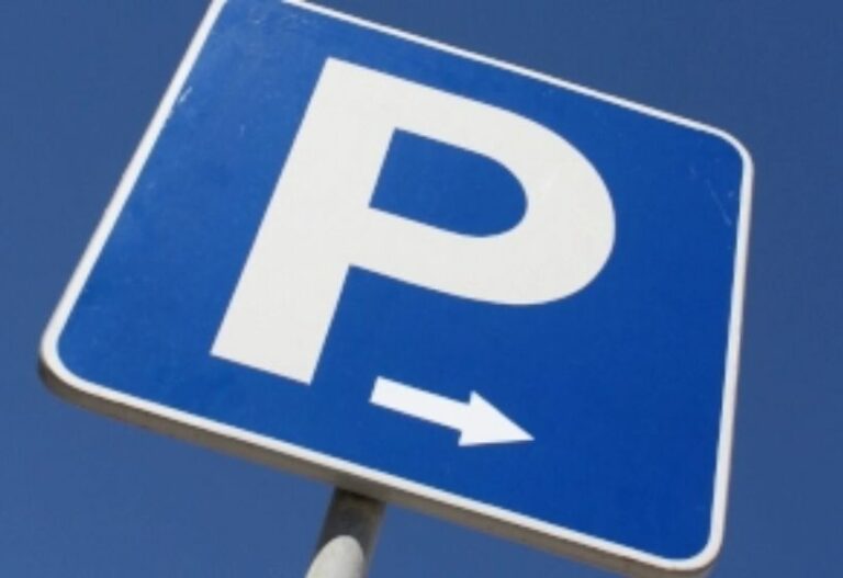 Mehr über den Artikel erfahren Parken im öffentlichen Raum  – Gefahrenpotential – Lösungen